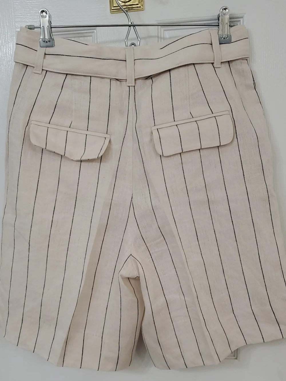 NWT Banana Republic Cream Linen-Blend High Waist Shorts with  Pinstripes(No.102)